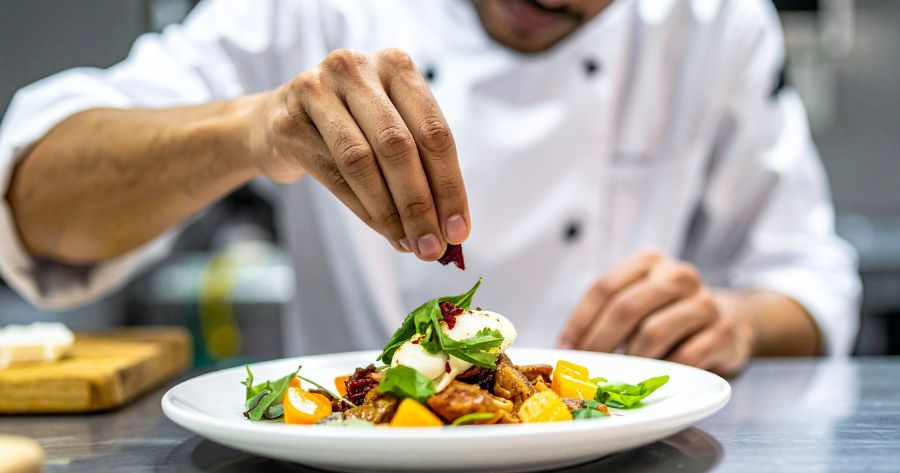 Fator de queda na NR-35 de forma prática 3 SST em restaurantes
